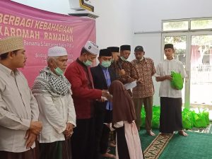 Alumni Daar El-Qolam Tahun 2015, Santuni Anak Yatim Piatu di Kecamatan Kresek Bantengate.id