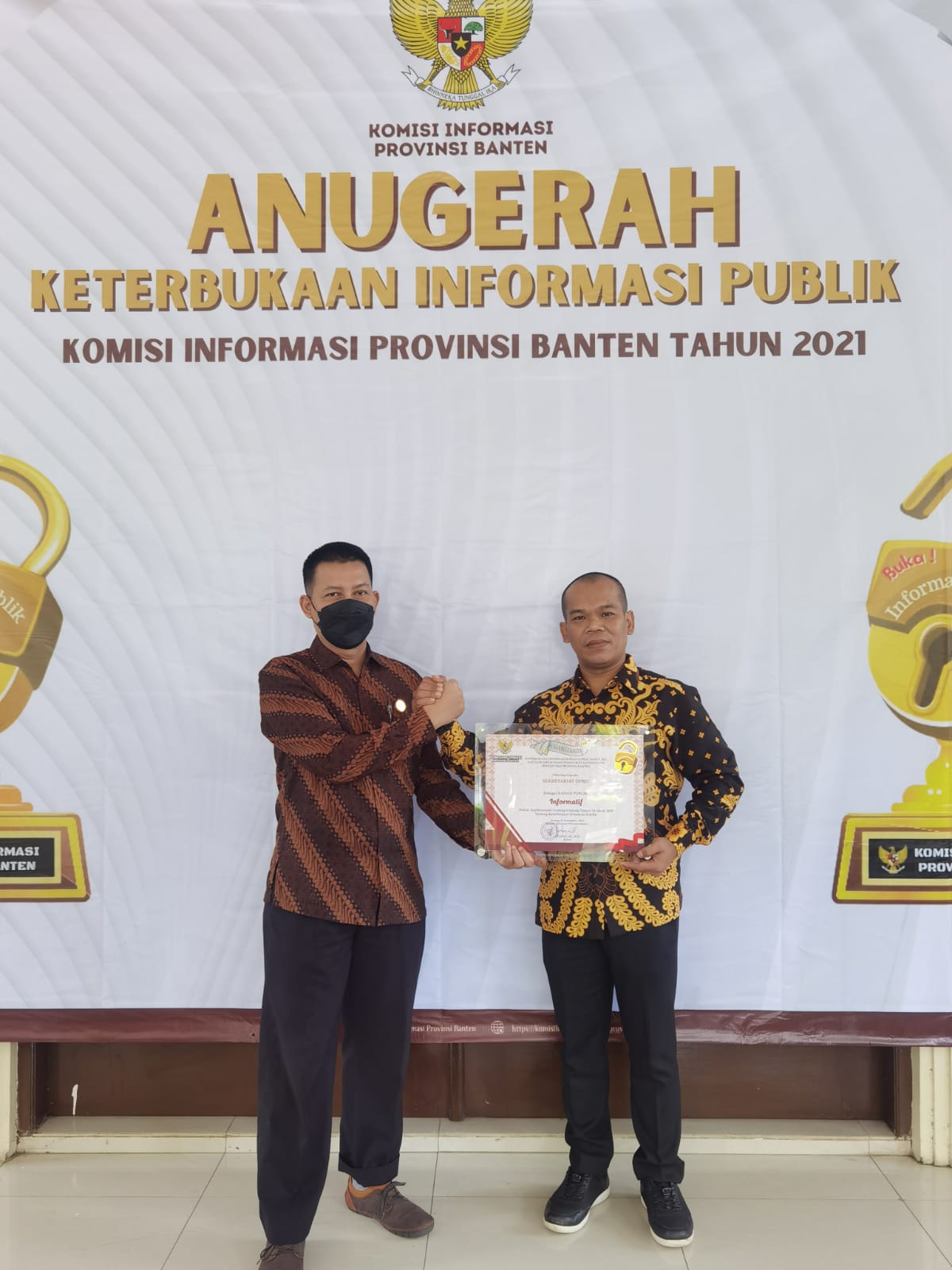 Sekretariat Dprd Provinsi Banten Raih Predikat Badan Publik Informatif Tahun 2021 Bantengateid 6754