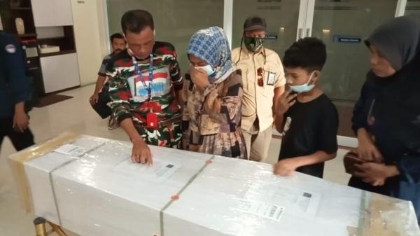 Pekerja Asal Malingping Meninggal di Malayasia Dipulangkan, Jenazah Sempat Tertahan 26 Hari Bantengate.id