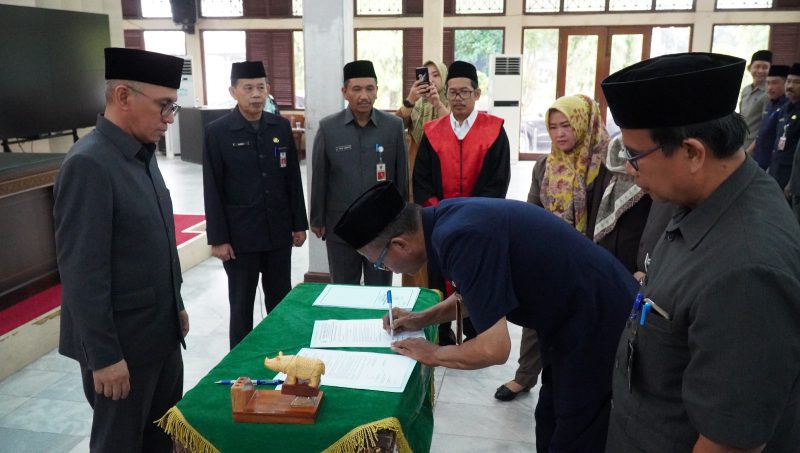 Plh Sekda Pandeglang Lantik Sejumlah Pejabat Struktural dan Fungsional