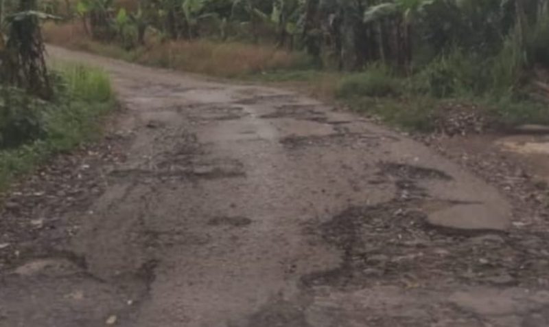 Jalan Menuju Baduy Destinasi Wisata di Kabupaten Lebak Rusak Parah