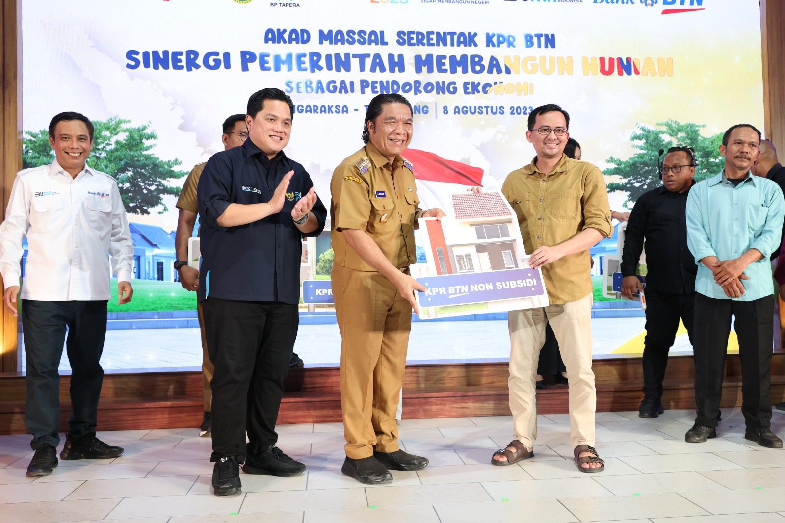 Pj Gubernur Banten Al Muktabar, Saksikan Akad Massal 10 Ribu Unit Rumah KPR-BTN