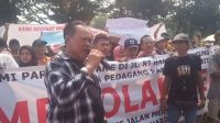 PKL Pasar Rangkasbitung Unjuk Rasa Di Gedung DPRD Lebak