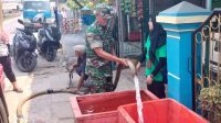 Koramil 0602-02 / Kasemen Distribusikan Bantuan Air Bersih Di Kecamatan Kasemen Kota Serang