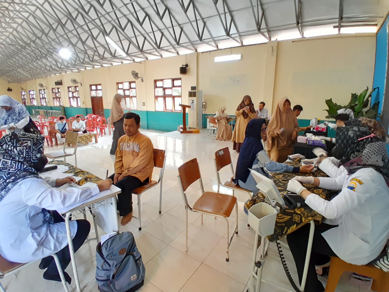 Sekolah Terpadu Al-Qudwah Lebak Gelar Screening Dan Konsultasi Kesehatan : Hadirkan Guru Dan Pegawai Yang Sehat Dan Prima
