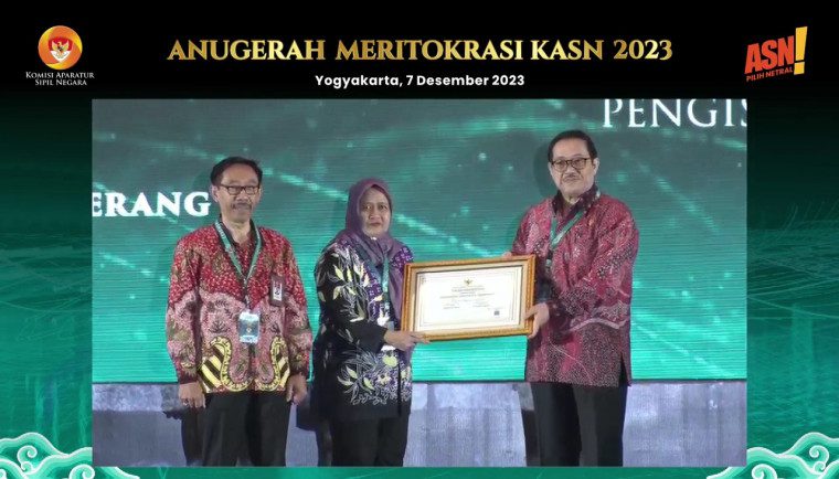 Pemkab Tangerang Terima Dua Penghargaan Anugerah Meritokrasi KASN 2023