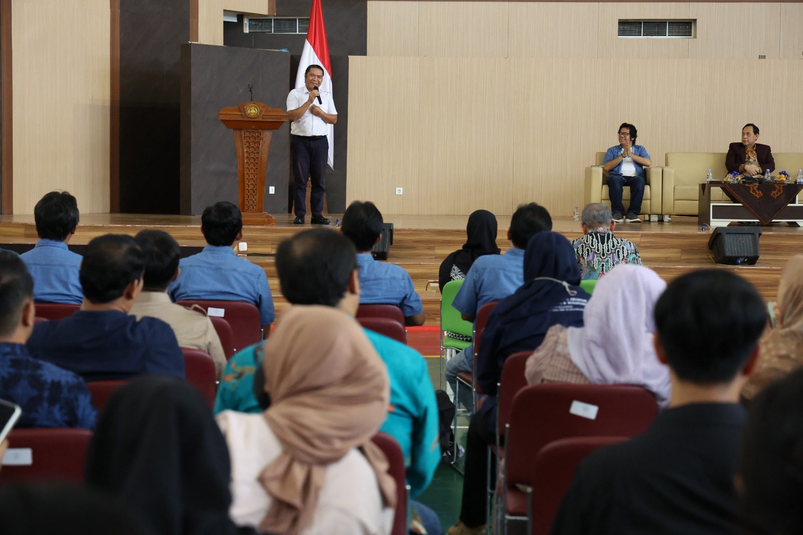 Pj Gubernur Banten Al Muktabar Lepas Mahasiswa KKM Untirta