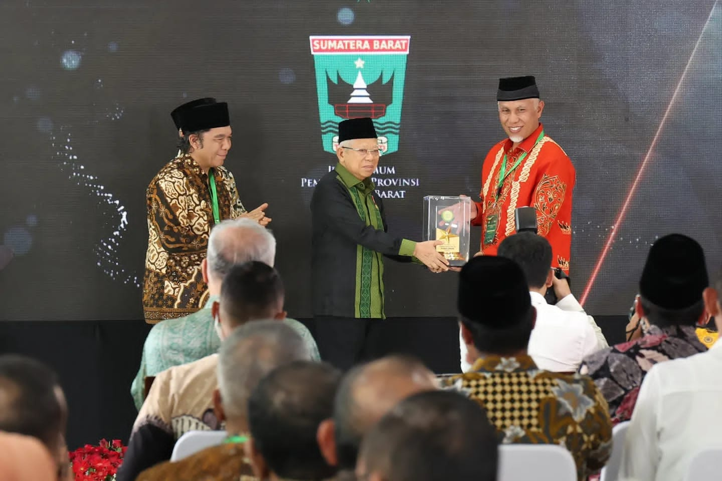 Pj Gubernur Banten Al Muktabar, Sambut Peserta Anugerah Adinata Syariah di Menara Syariah PIK 2