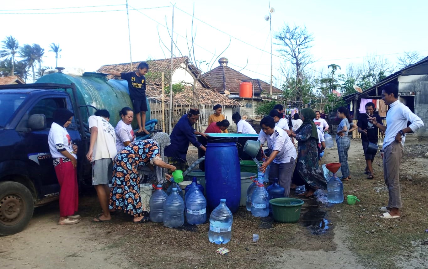 Warga Desa Muara Kecamatan Wanasalam Kabupaten Lebak, Krisis Air Bersih