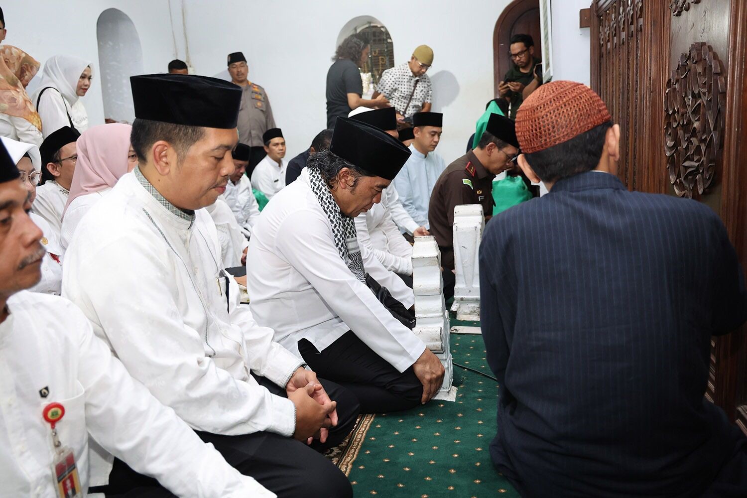 HUT ke-24 Provinsi Banten, Pj Gubernur Al Muktabar Bersama Forkopimda Ziarah ke Sultan Maulana Hasanuddin