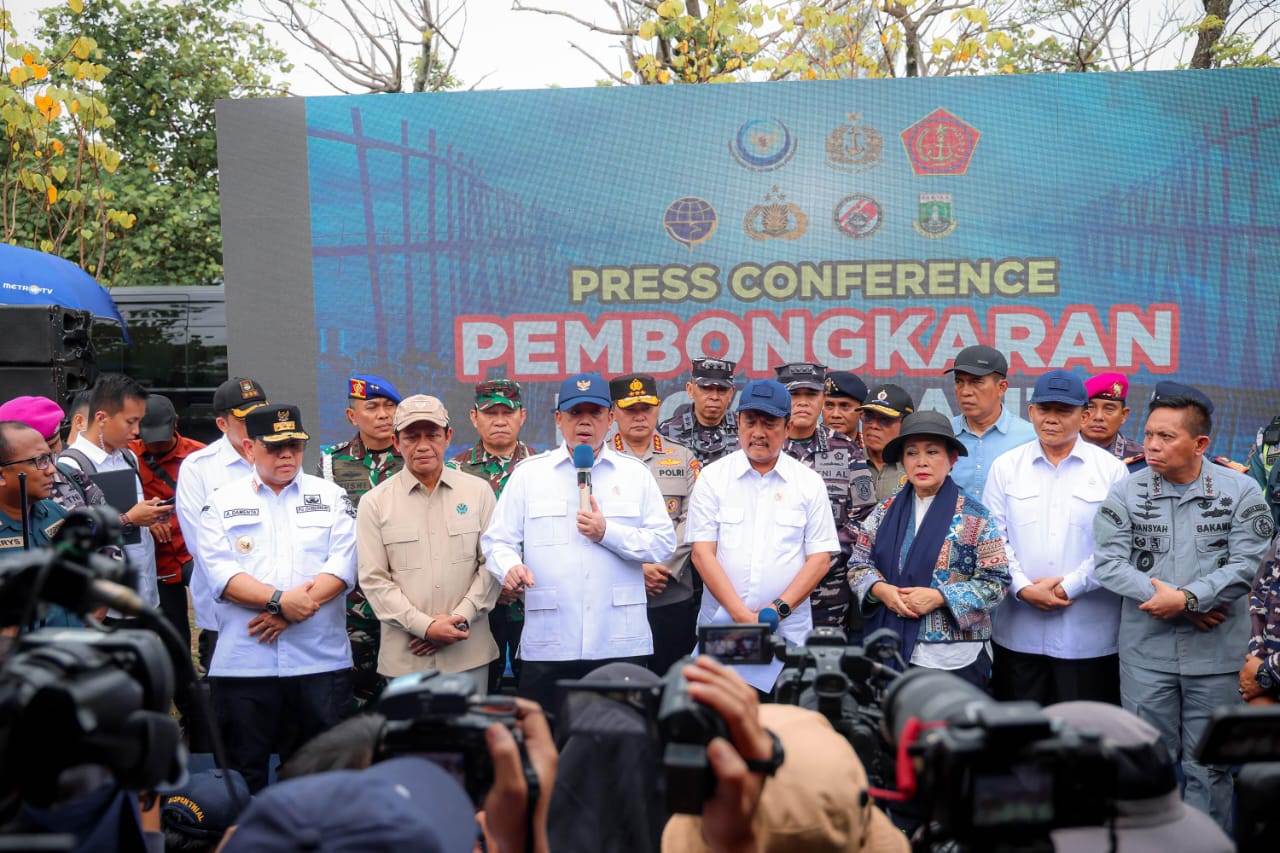 Pj Gubernur Banten A Damenta, Pembongkaran Pagar Laut di Perairan Tangerang Perintah Presiden Prabowo Subianto