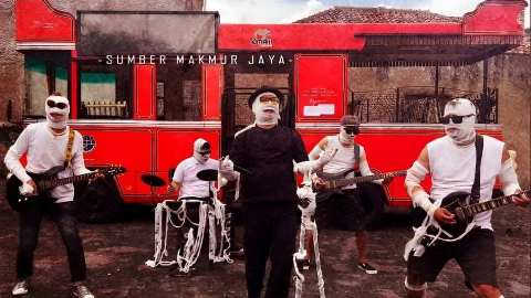 13 Tahun Tampil Bertopeng, Grup Band SMJ Akhirnya Ungkap Alasannya